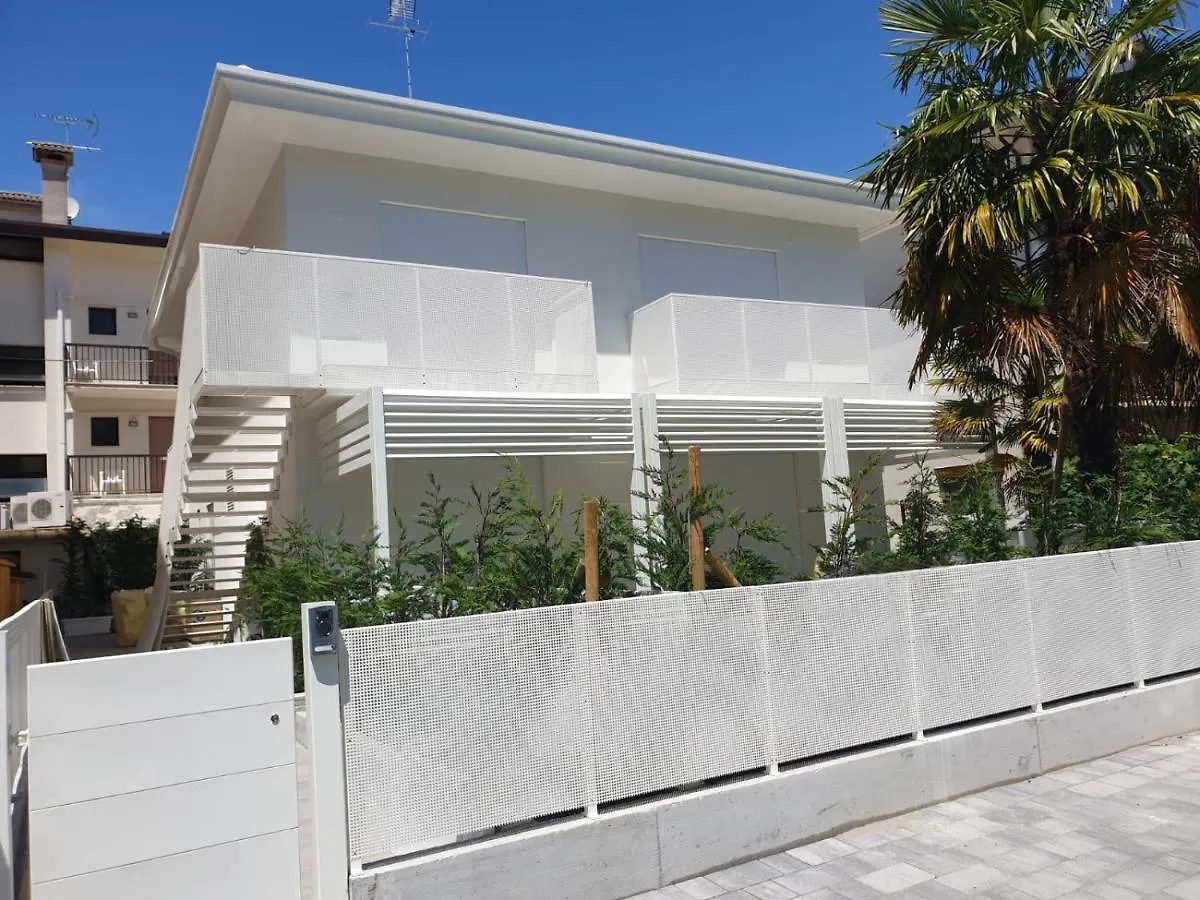 דירה קאורלה Villa Serena איטליה