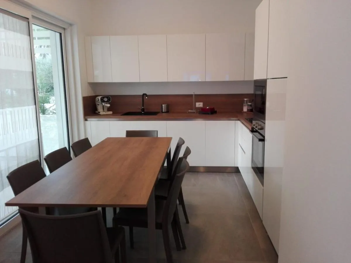 קאורלה Villa Serena דירה